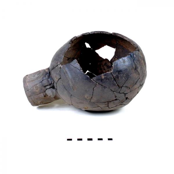 Botella de cerámica (vista lateral) Botella de cerámica (vista lateral)