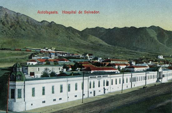 Postal Hospital del Salvador. En Guillermo Burgos Cuthbert "Vista de los antiguos puertos salitreros a través de sus postales de época 1898-1930", 2005.