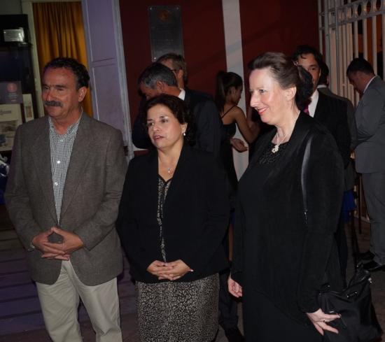 Director del Museo de Antofagasta, Ivo Kuzmanic; Ministra de Minería, Aurora Williams y Embajada ‪‎ del Reino Unido, Fiona Clouder.