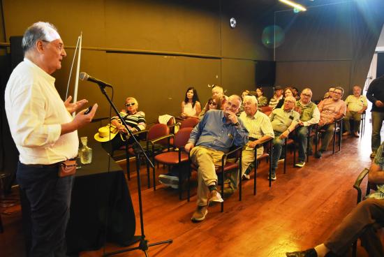 Historiador Jorge Magasich