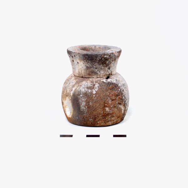 Mortero pequeño de madera